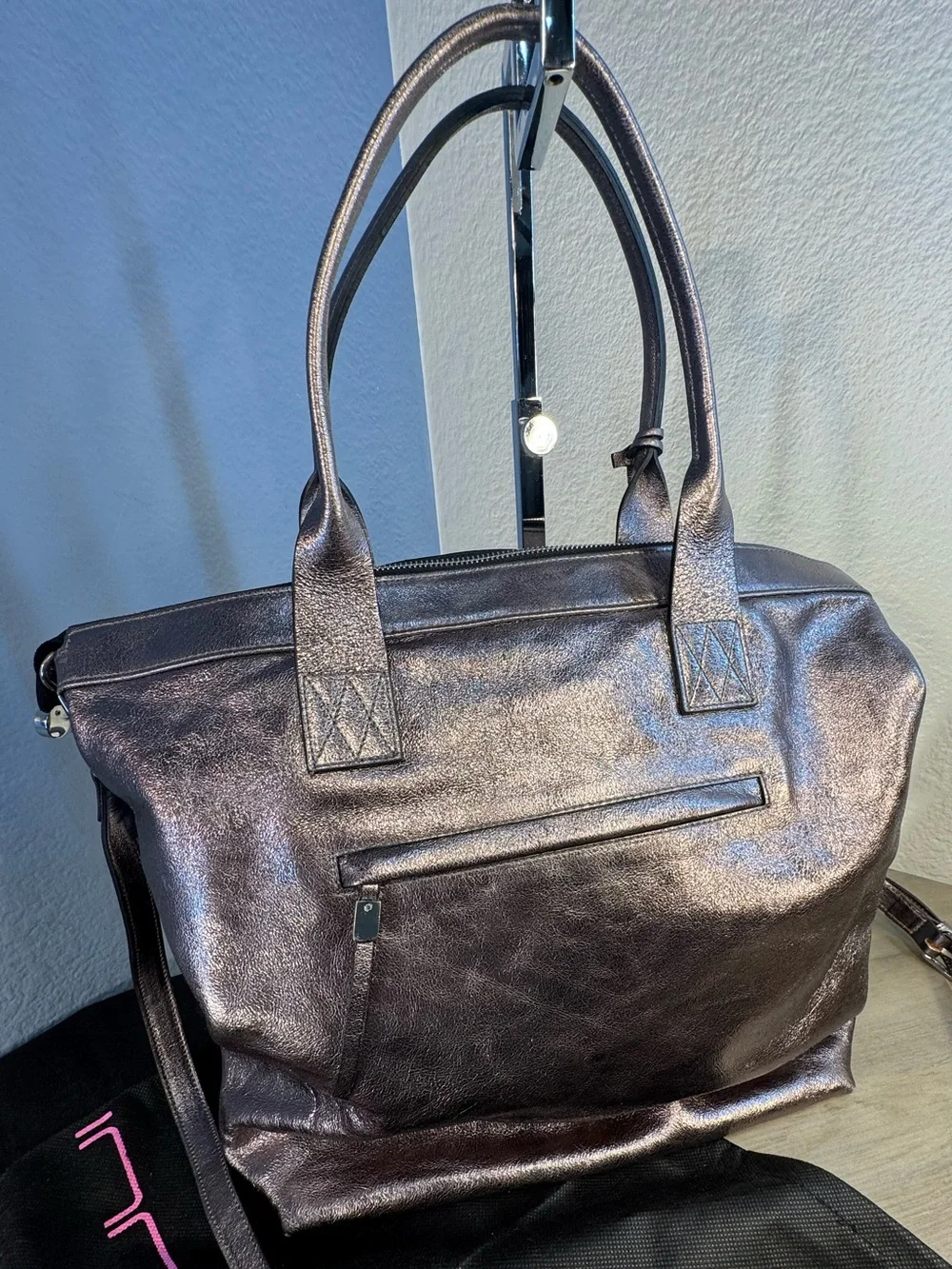 INNUÉ Oversized Y2K Metallic Pink Fur Tote Made in Italy Genuine Leather
